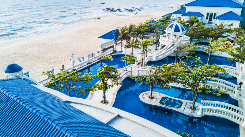 Lan Rừng Resort và Phước Hải Beach